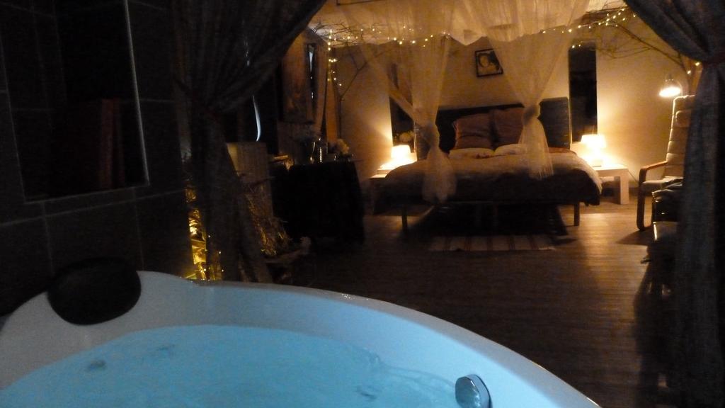 Francorchamps Guest House, Chambres Avec Ou Sans Jacuzzi Malmedy Bilik gambar