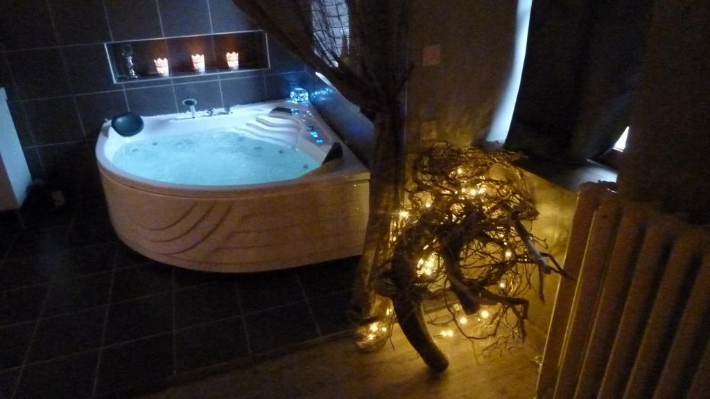 Francorchamps Guest House, Chambres Avec Ou Sans Jacuzzi Malmedy Bilik gambar